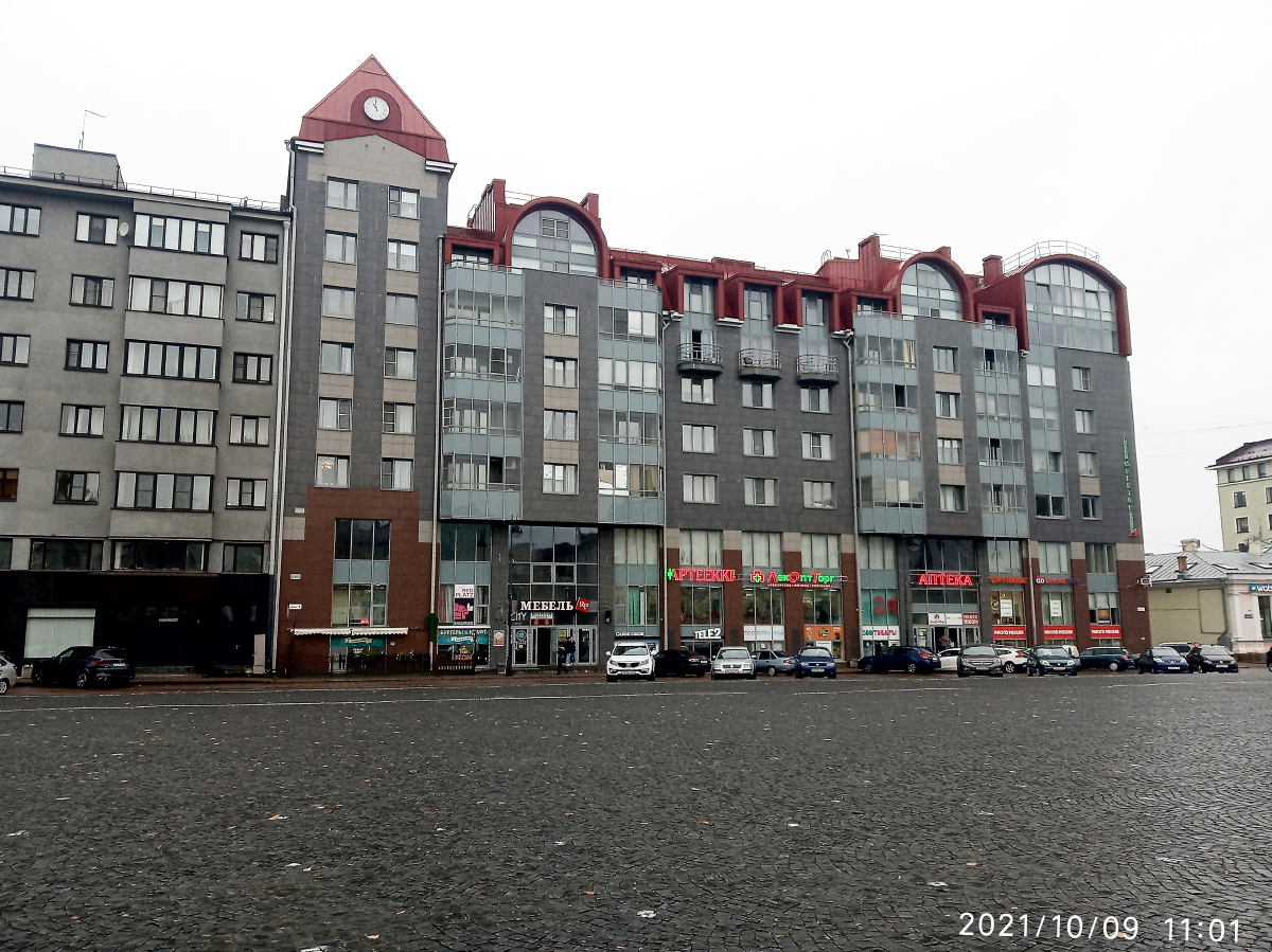 Выборг, Проспект Ленина, 20; Улица Ушакова, 4