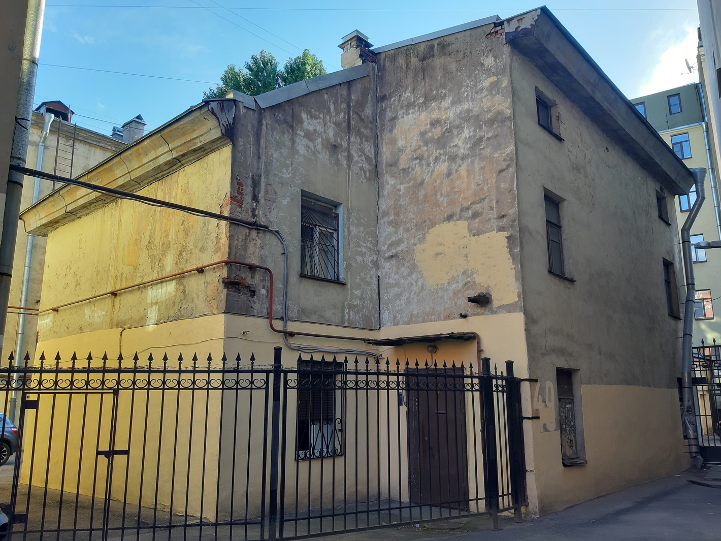Санкт-Петербург, Улица Декабристов, 49