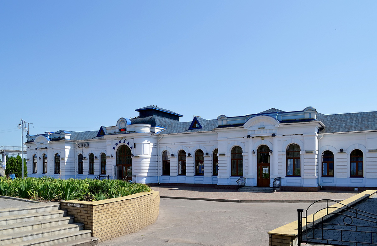 Красноград, Улица Копыленко, 19