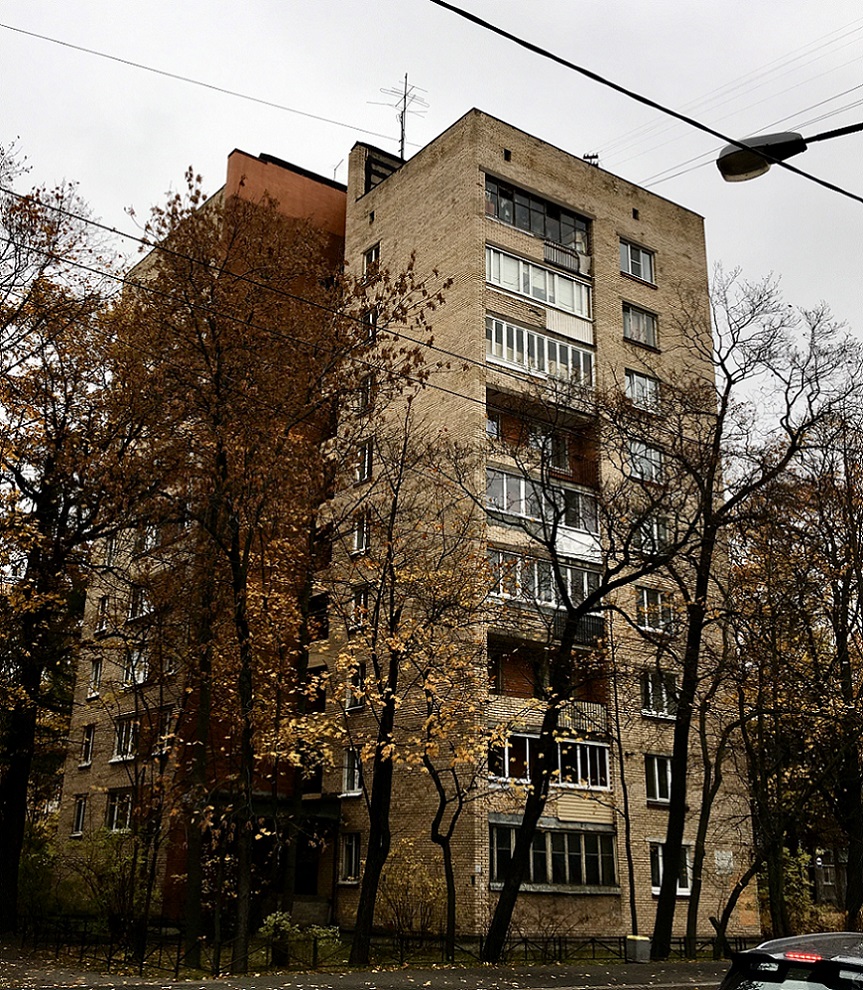 Санкт-Петербург, Новороссийская улица, 32