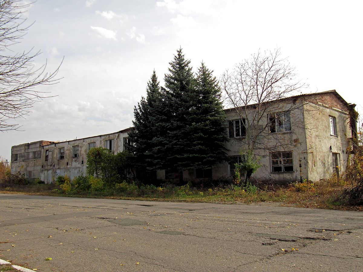 Попасная, Первомайская улица, 142