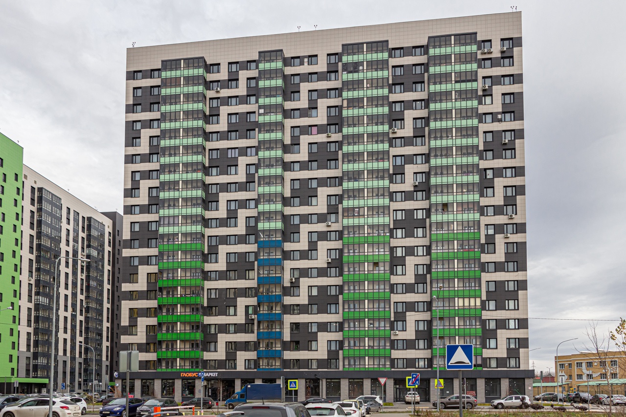 Казань, Улица Александра Курынова, 10 корп. 3