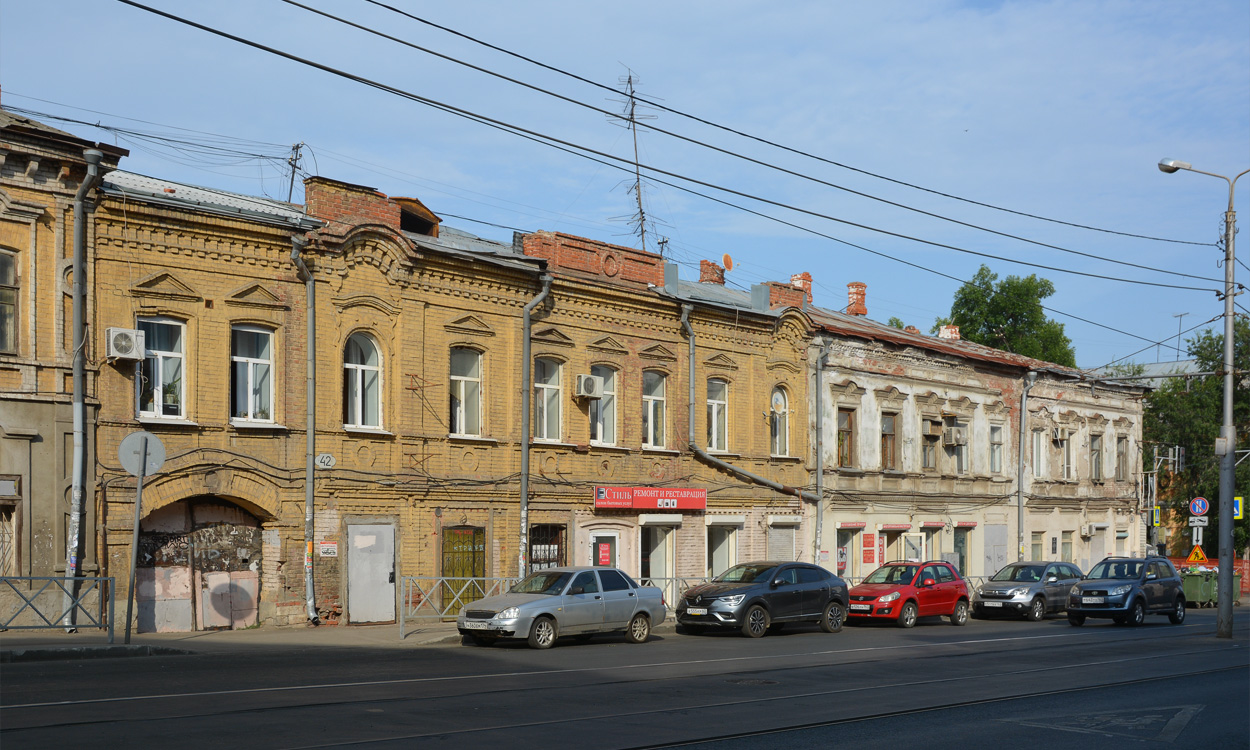 Самара, Улица Венцека, 42; Улица Венцека, 44 / Чапаевская улица, 76