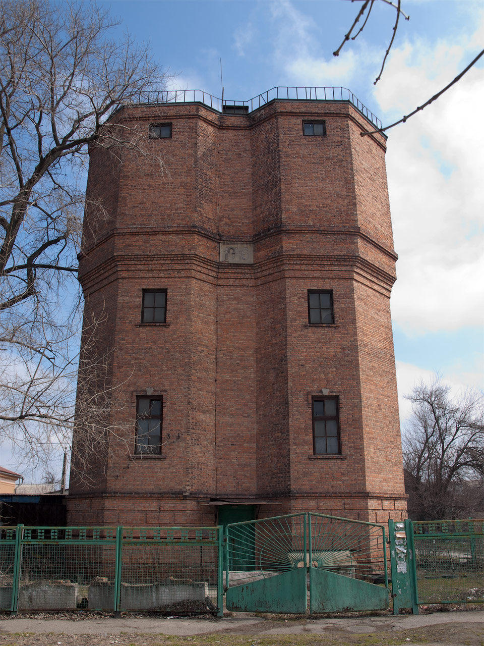 Запорожье, Баррикадная улица, 22*