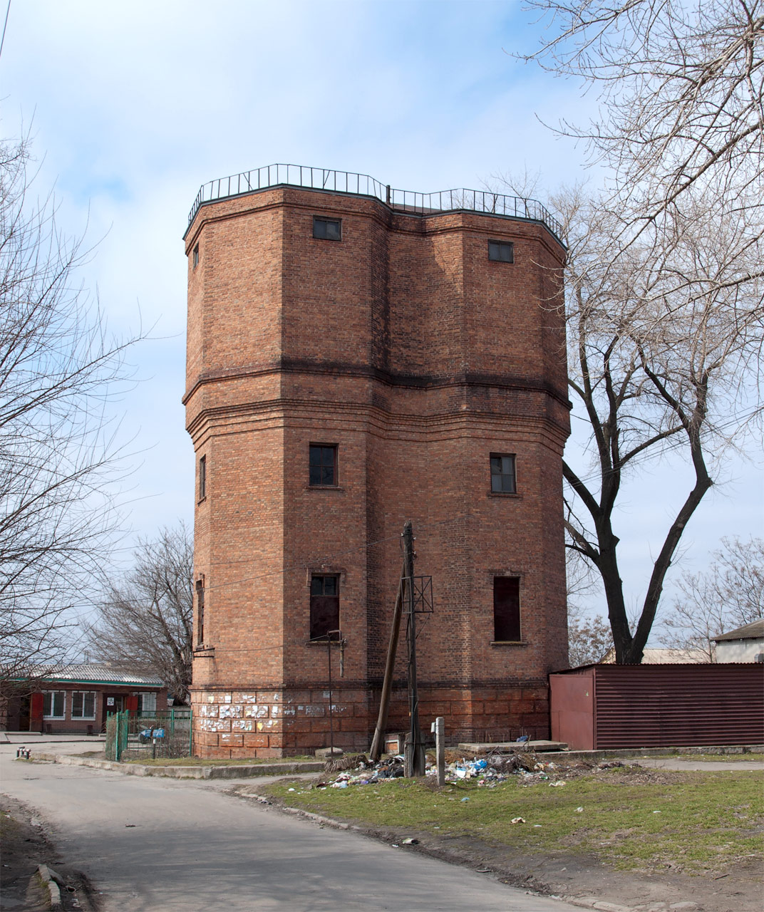 Saporischschja, Баррикадная улица, 22*