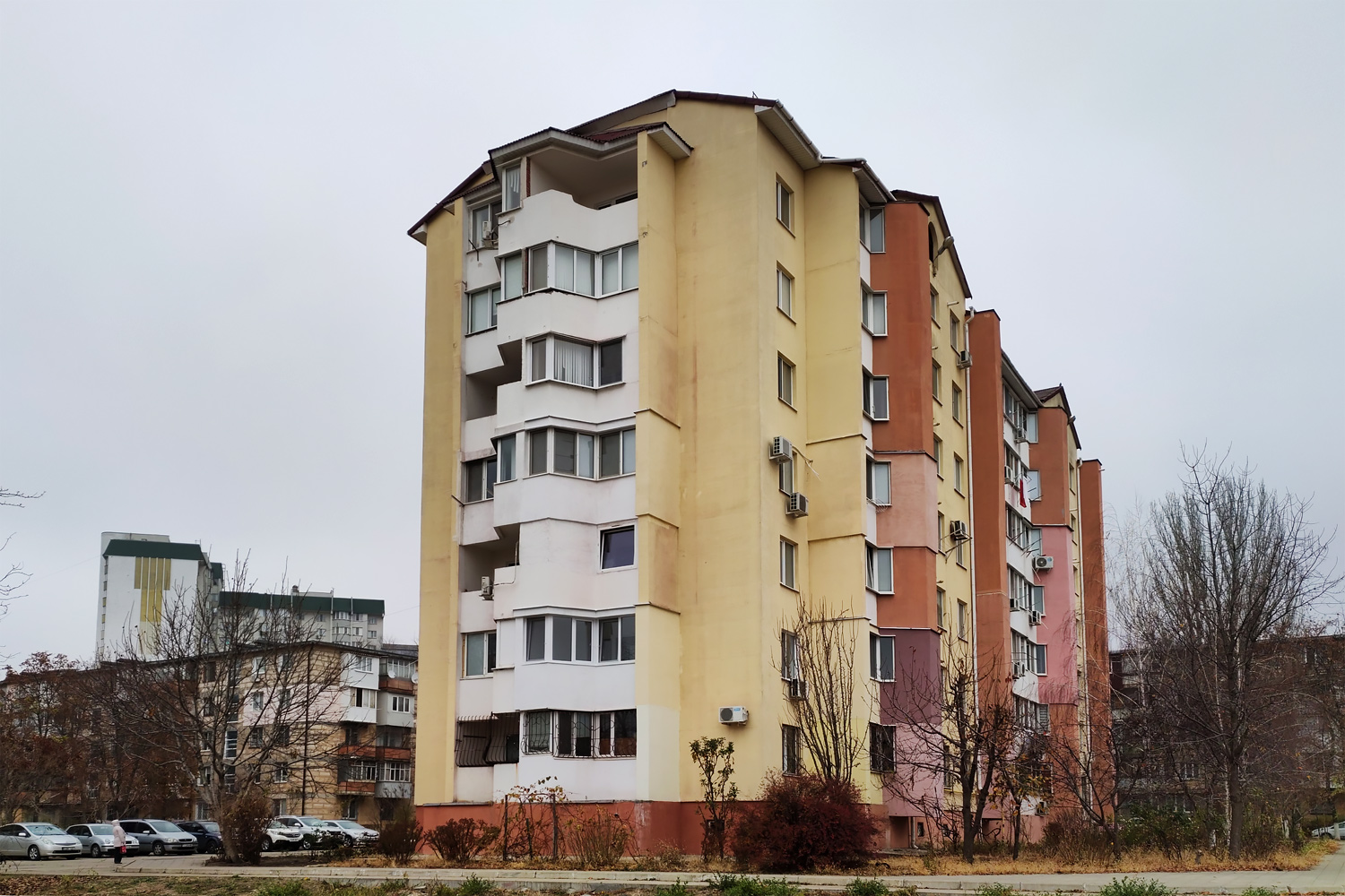 Тирасполь, Одесская улица, 80/6; Улица Юности, 13/3