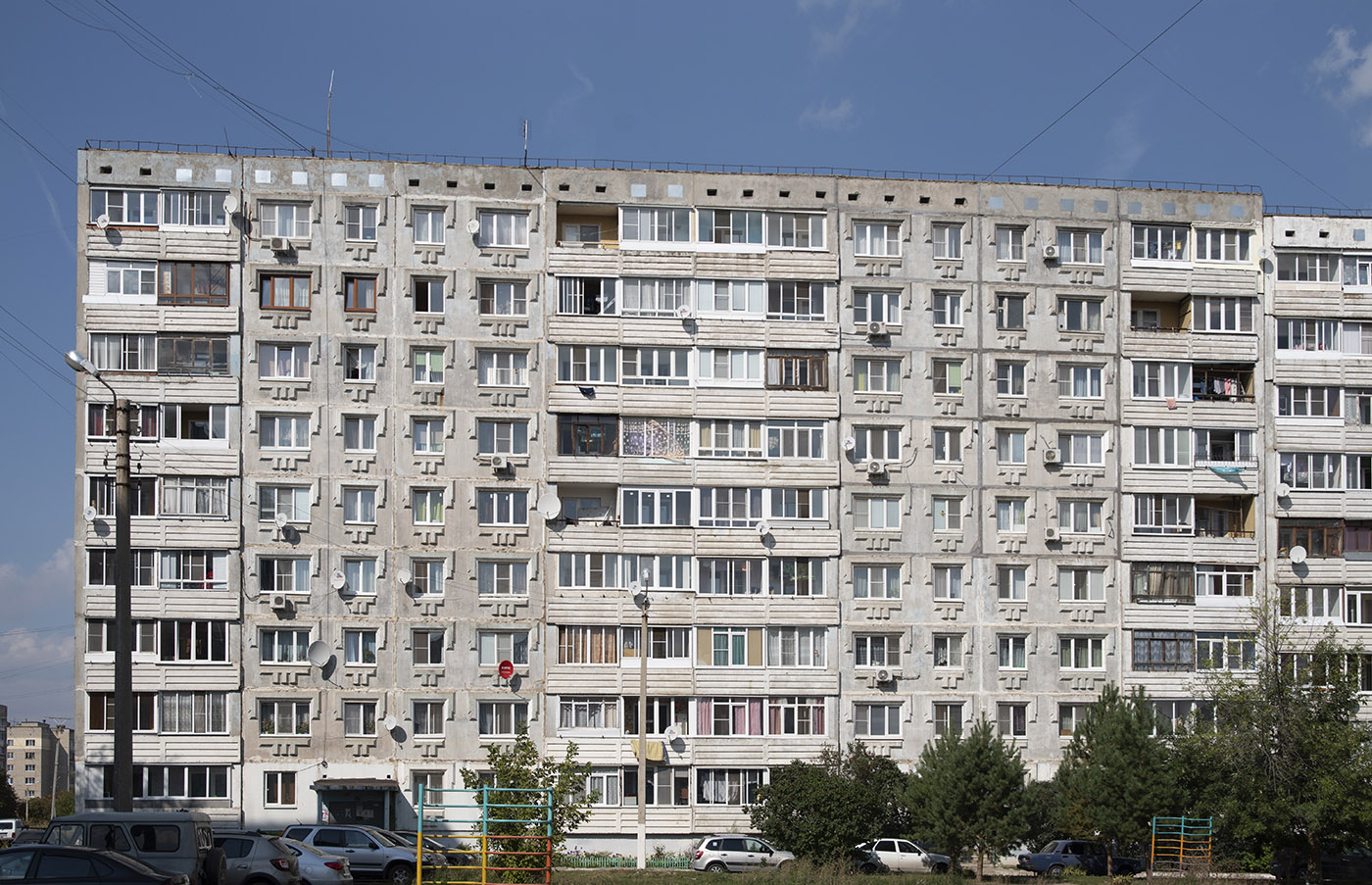 Новомосковск, Проспект Победы, 12 / Улица Генерала Белова, 14