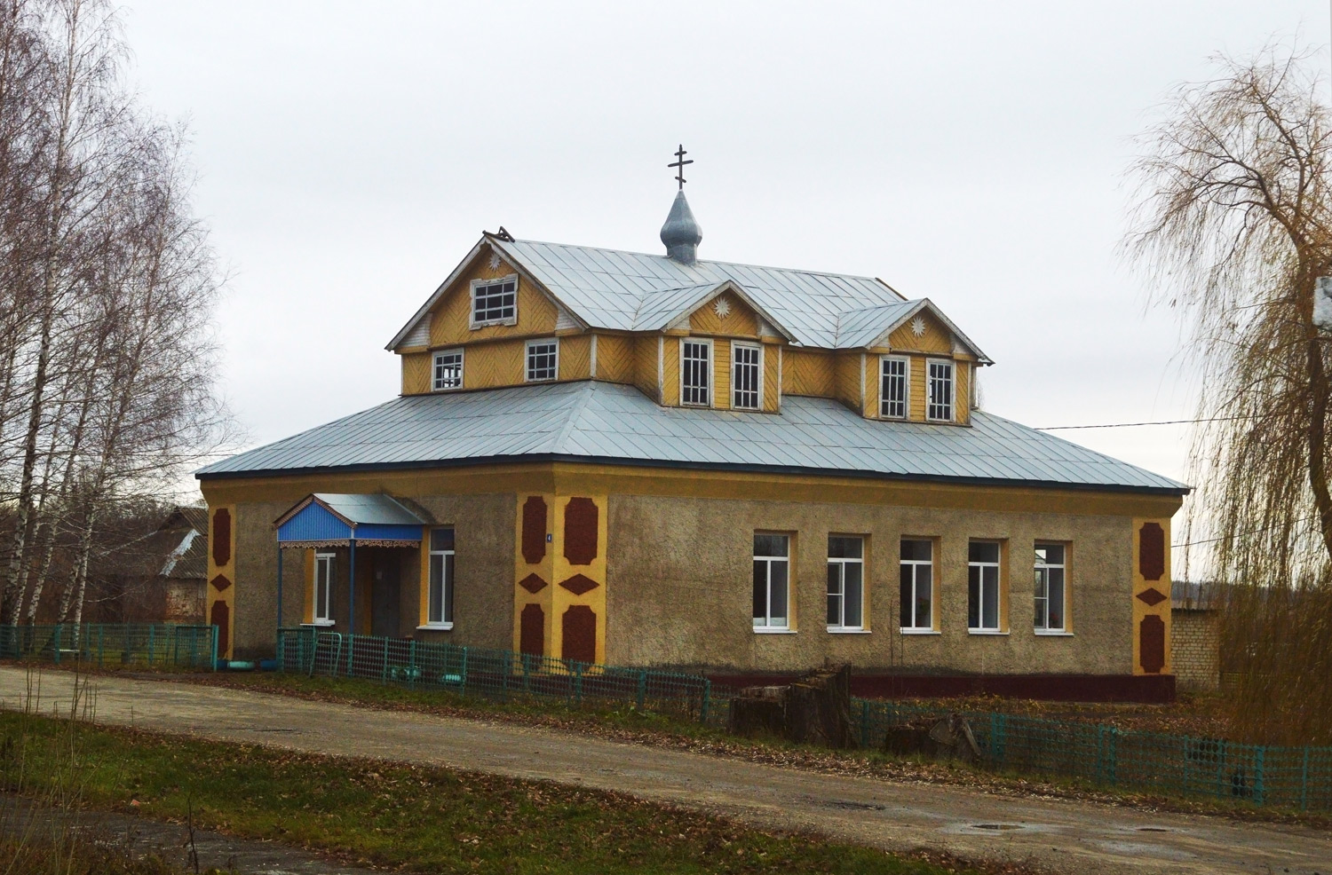 Воловский район, прочие н.п., с. Захаровка, Школьная улица, 4