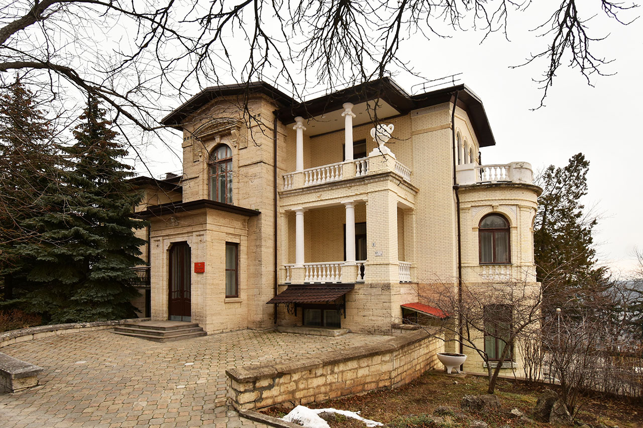 Пятигорск, Бульвар Гагарина, 6/1