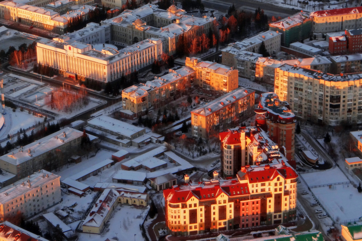 Омск, Интернациональная улица, 6; Банковский переулок, 1​ / Улица Певцова, 6; Улица Красный Путь, 1; Улица Красный Путь, 1*; Улица Ивана Алексеева, 4; Улица Ивана Алексеева, 4а; Улица Ивана Алексеева, 6; Улица Ивана Алексеева, 8; Улица Ивана Алексеева, 2 / Набережная Тухачевского, 2; Партизанская улица, 5А Арсенал для запасного оружия; Улица Красина, 6; Улица Красина, 4/1; Улица Красина, 2; Улица Красина, 4. Омск — Панорамы