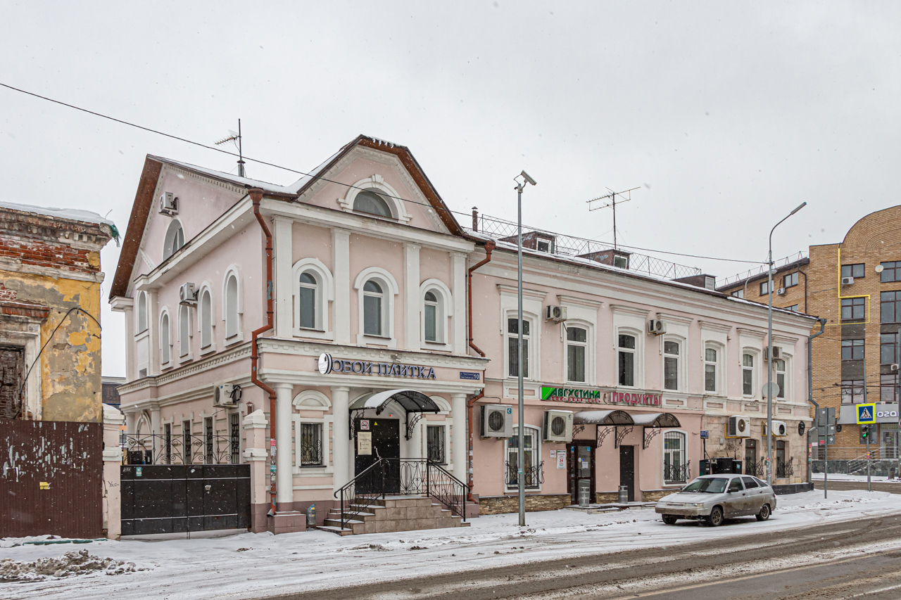 Kasan, Улица Тази Гиззата, 10; Московская улица, 34 / Улица Тази Гиззата, 8