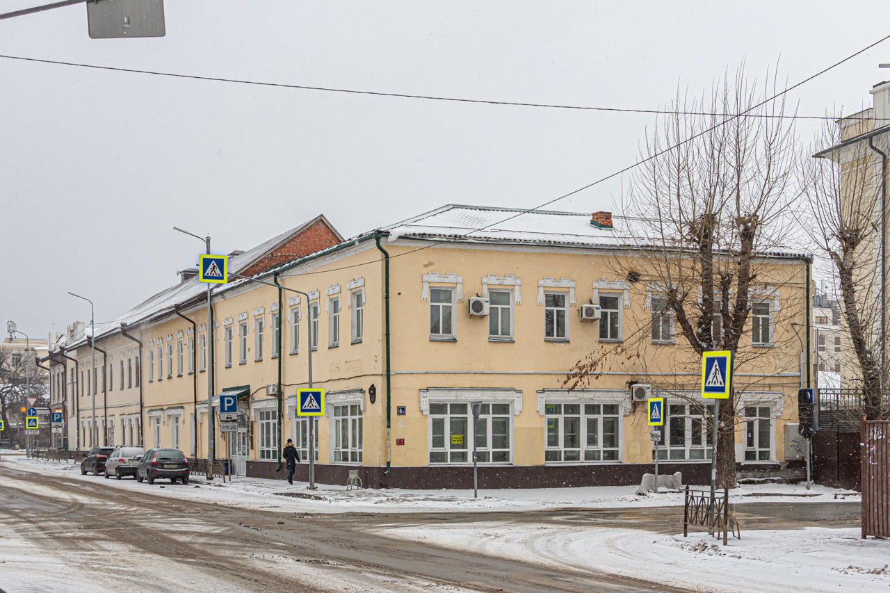 Казань, Улица Тази Гиззата, 16