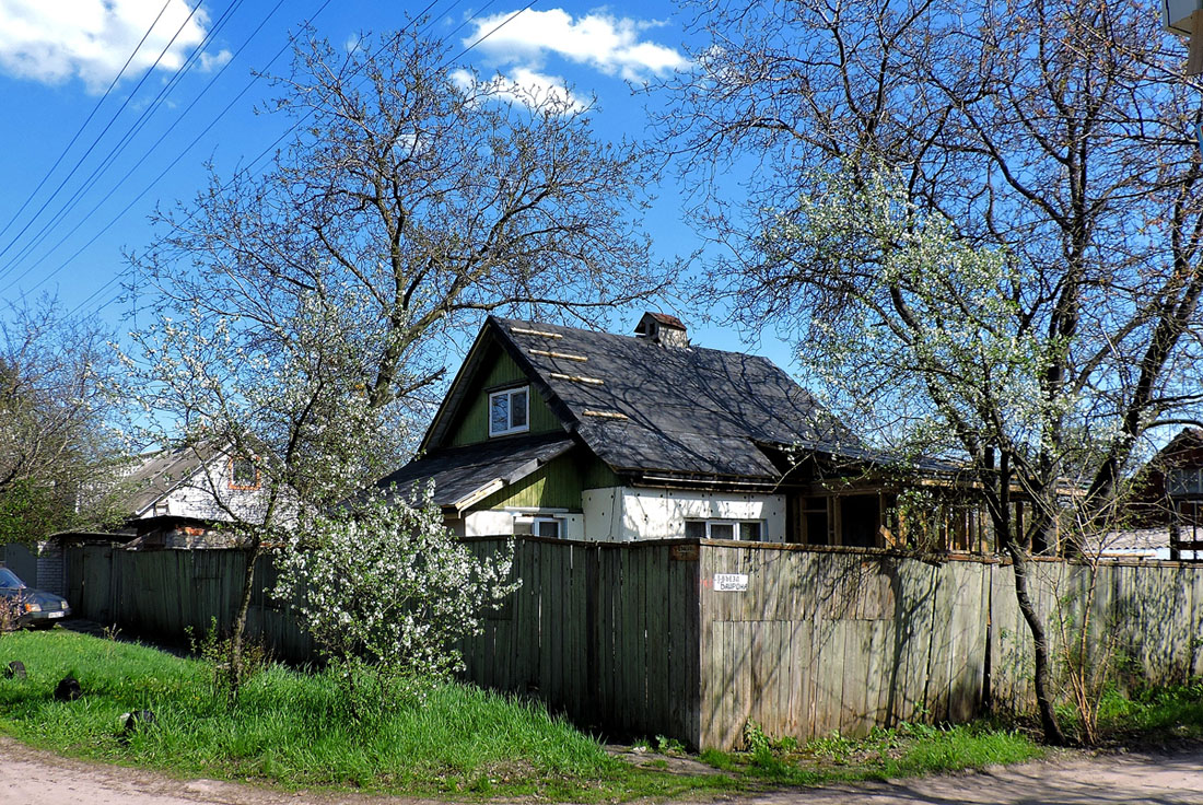 Харьков, Улица Танкопия, 74 / 1-й въезд Байрона, 1