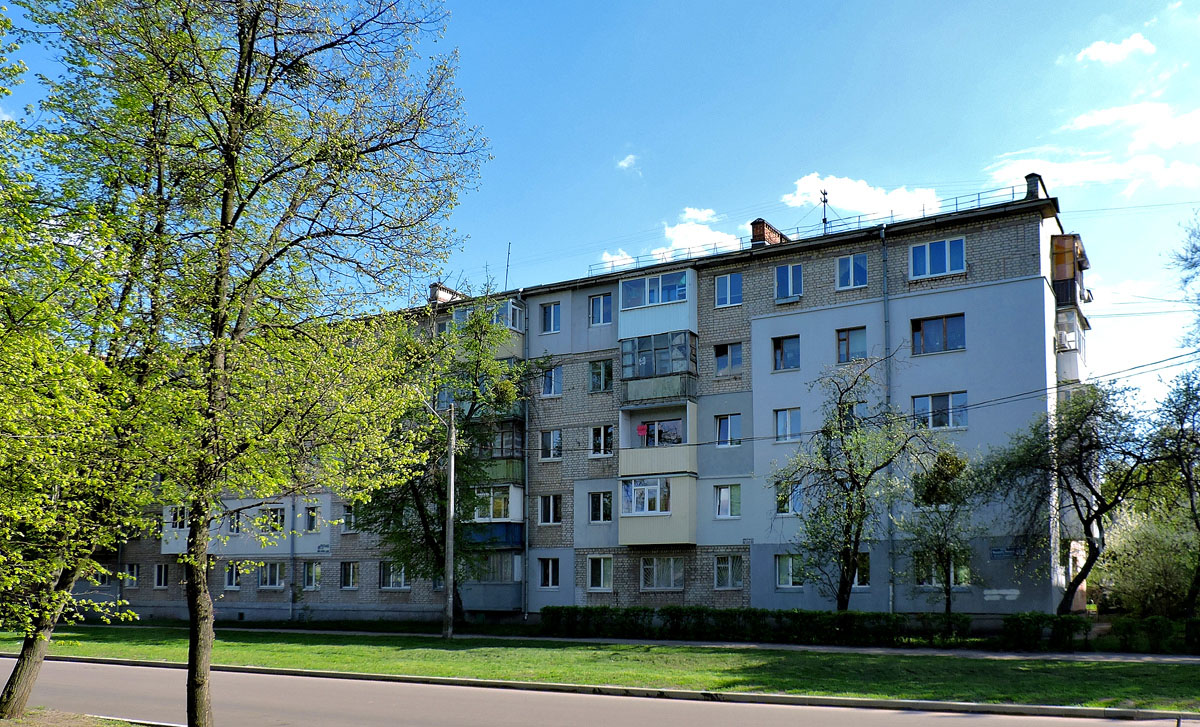 Charkow, Улица Маршала Рыбалко, 48 / Бульвар Богдана Хмельницкого, 24