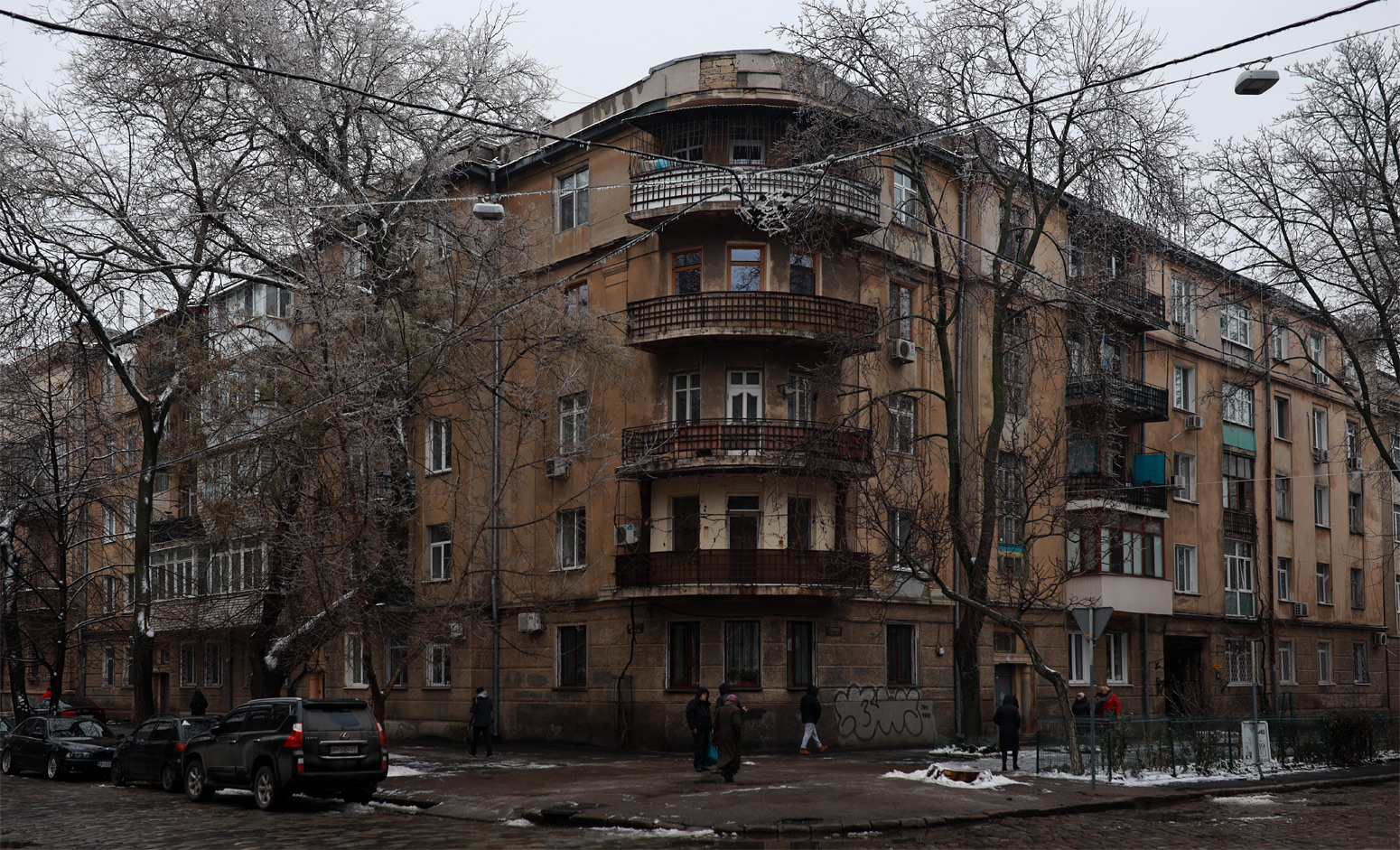 Одесса, дворянська вулиця, 16 / Коблевська вулиця, 35