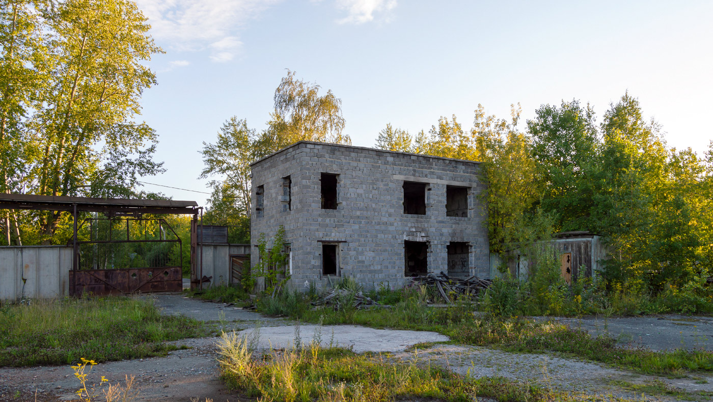 Полевской, Улица Крылова, 1