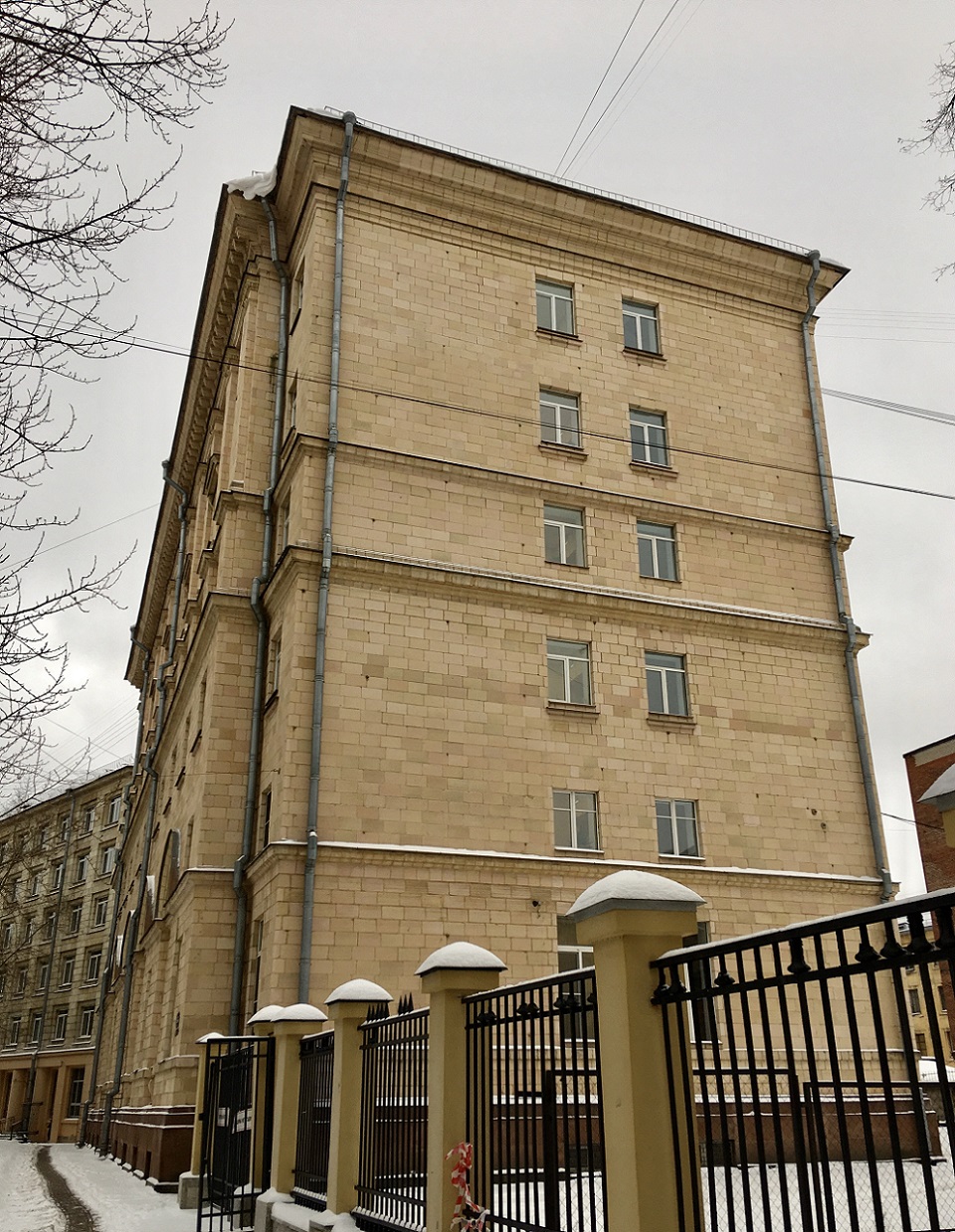 Санкт-Петербург, Набережная реки Фонтанки, 123 / Переулок Бойцова, 7