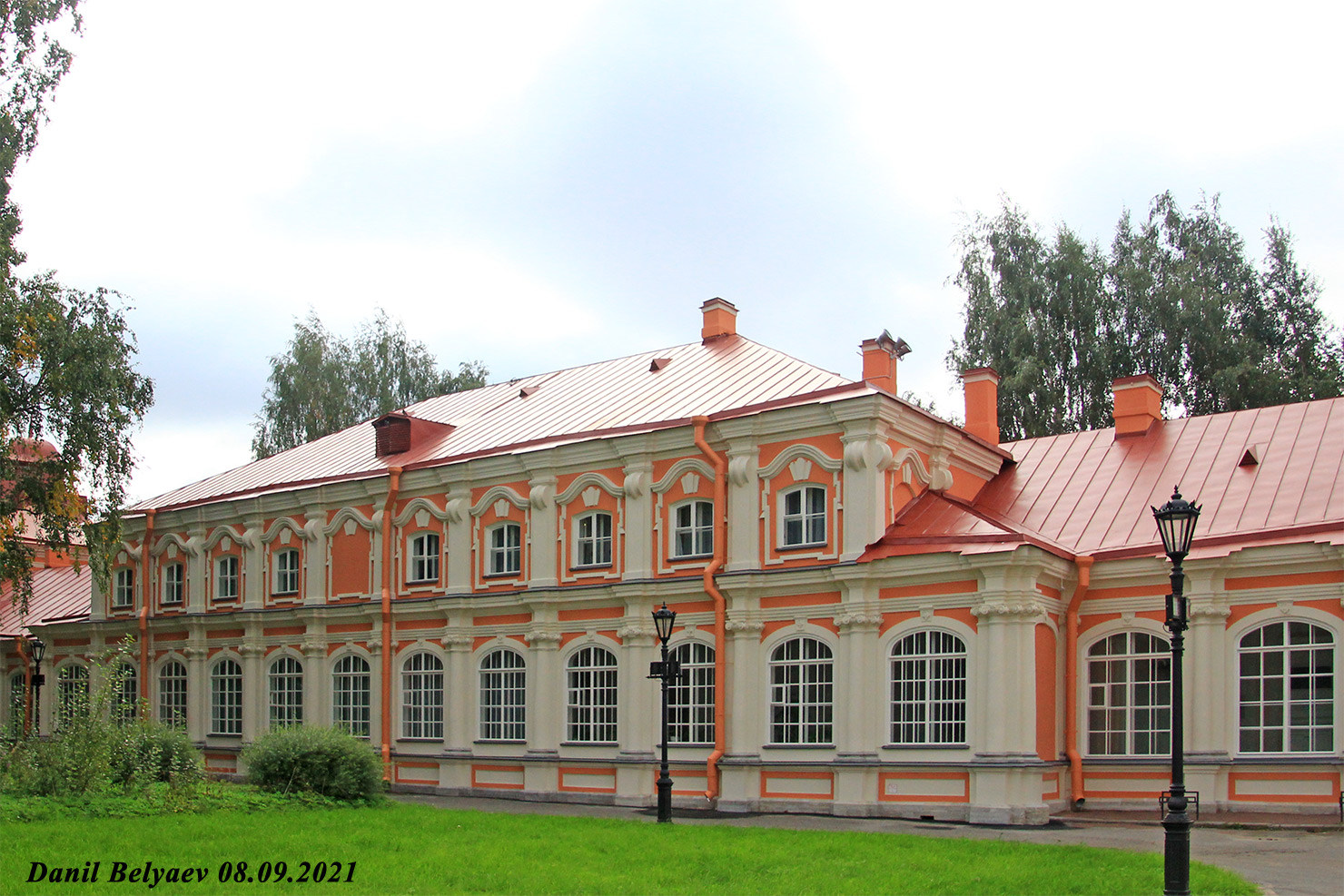 Peterburi, Набережная реки Монастырки, 1