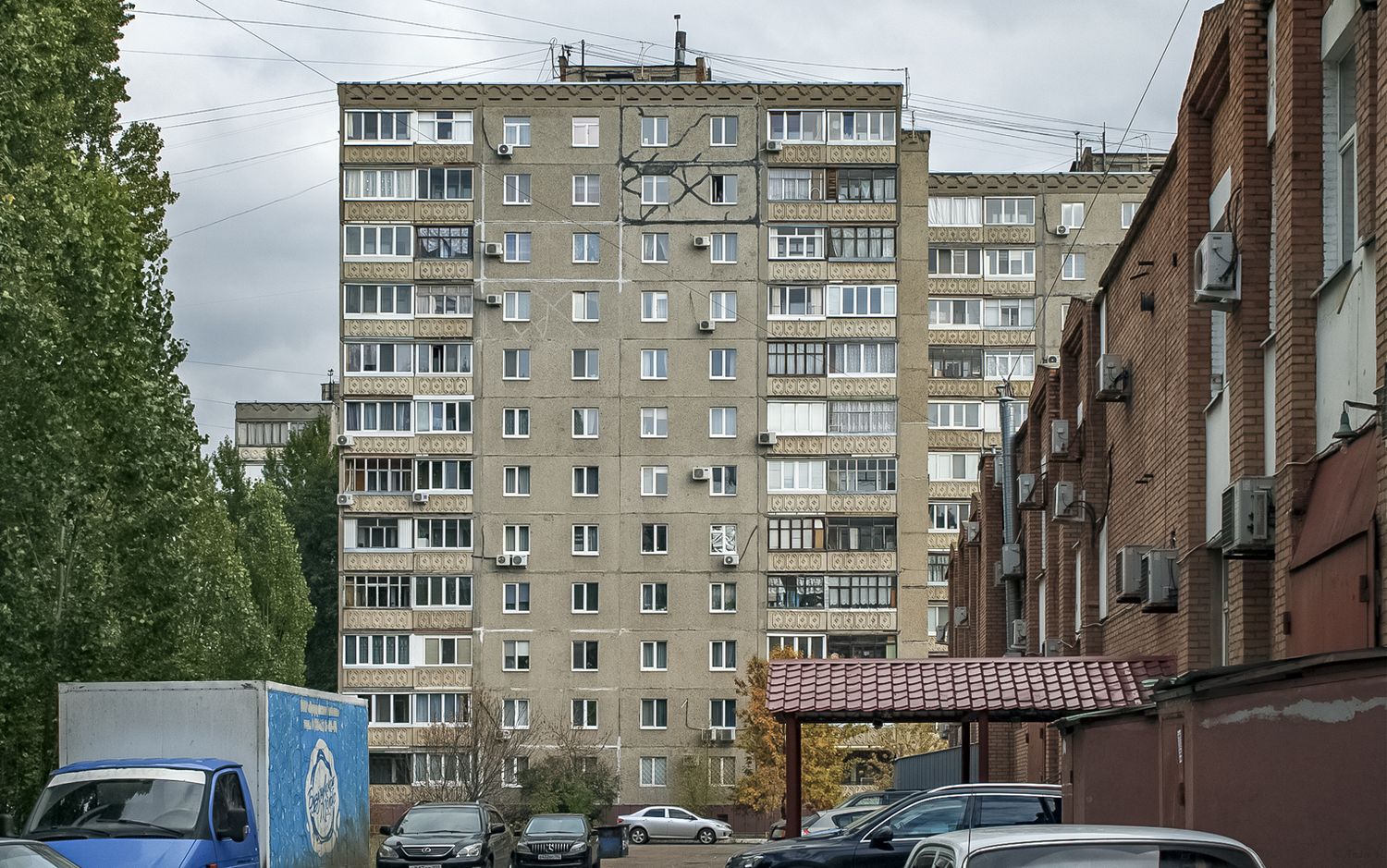 Ufa, Улица Маршала Жукова, 13