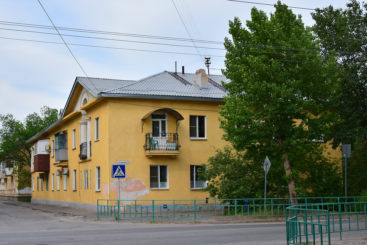 Волжский, Улица Циолковского, 11 / Улица Карла Маркса, 15 Волжский, Улица Циолковского, 11 / Улица Карла Маркса, 15