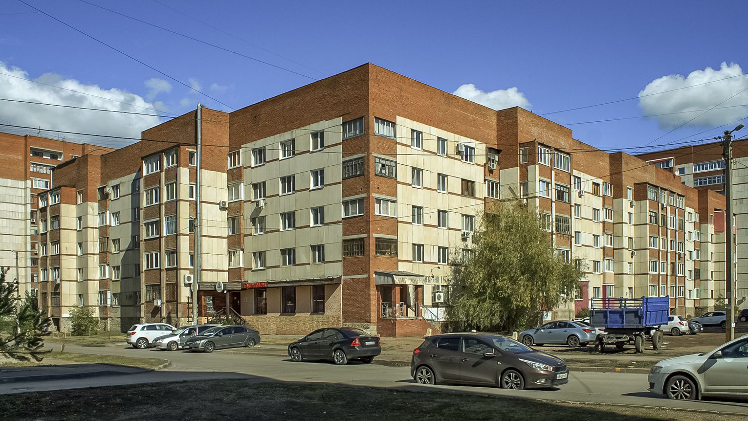 Уфа, Улица Юрия Гагарина, 14/1