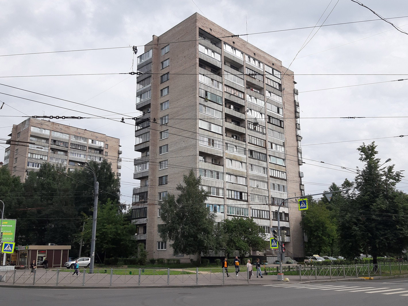 Санкт-Петербург, Шоссе Революции, 21