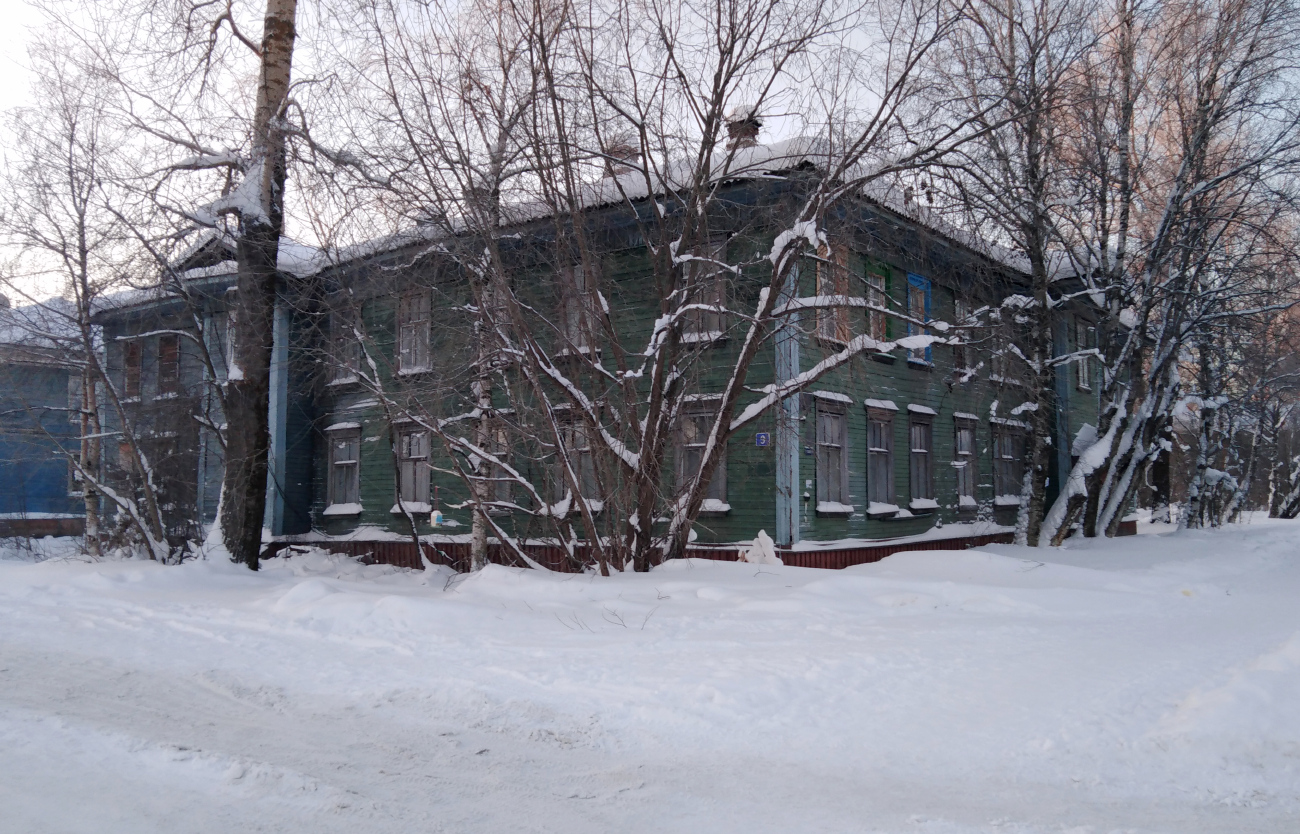 Архангельск, Проспект Ломоносова, 27 / Улица Романа Куликова, 9