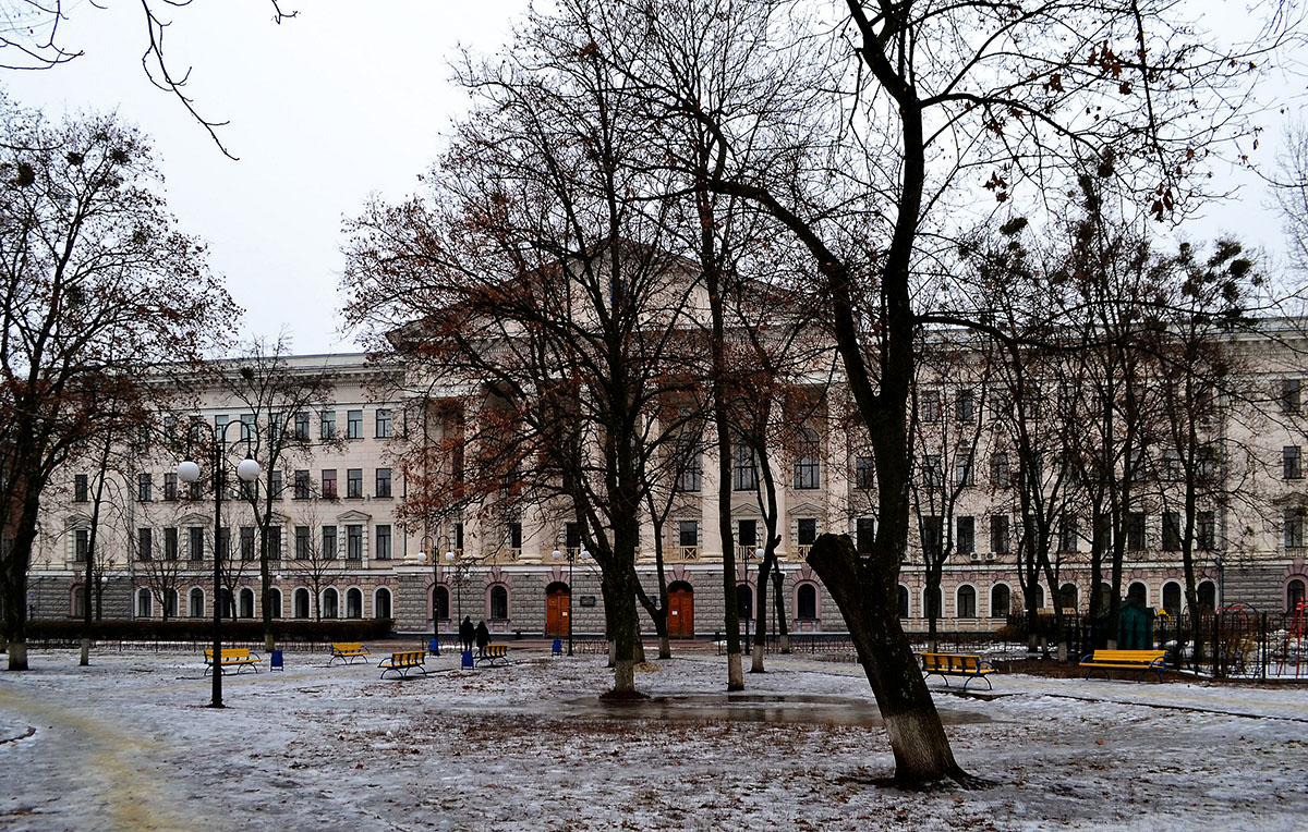 Charkow, Площадь Фейербаха, 8