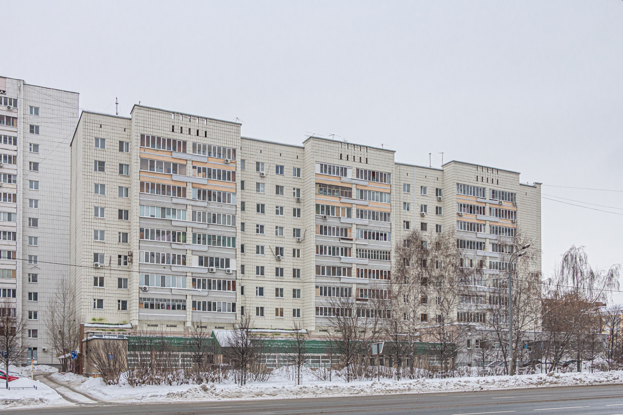 Казань, Улица Достоевского, 44 / Улица Вишневского, 6