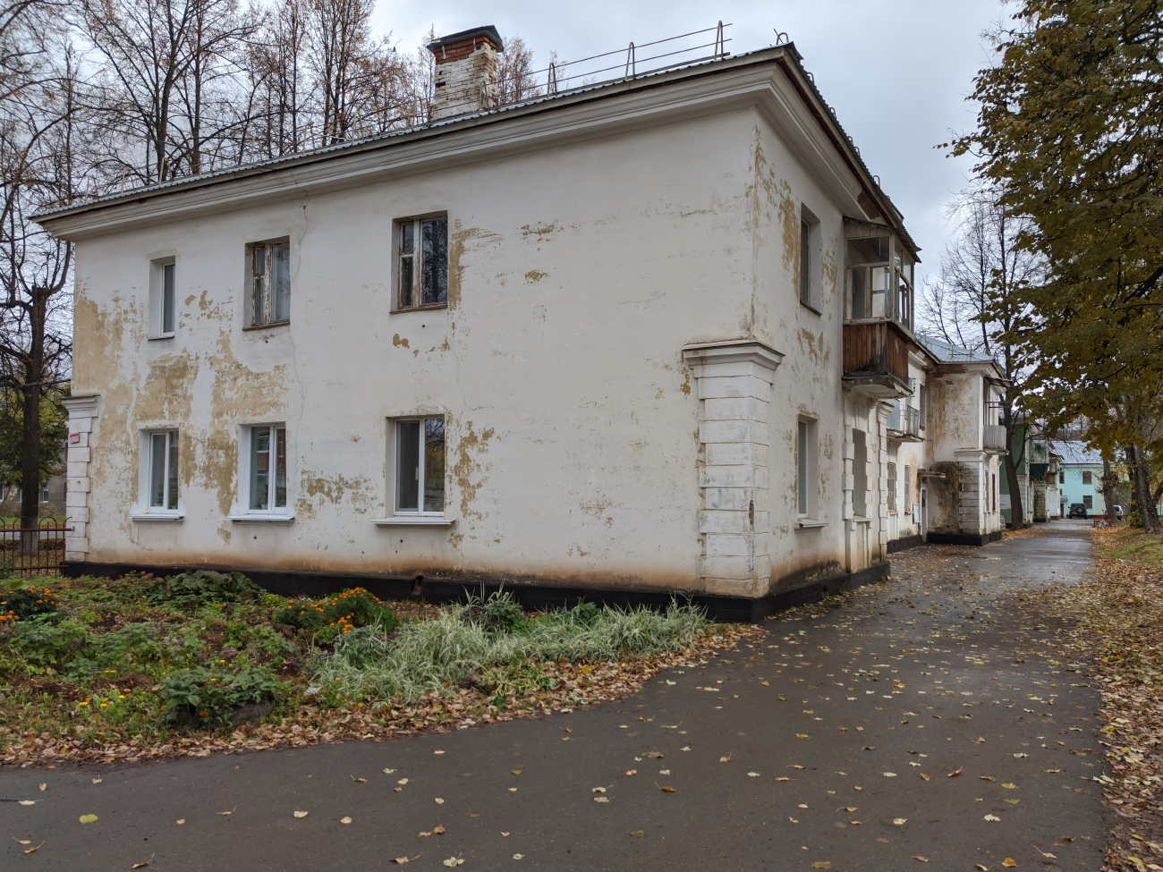 Глазов, Улица Тани Барамзиной, 45