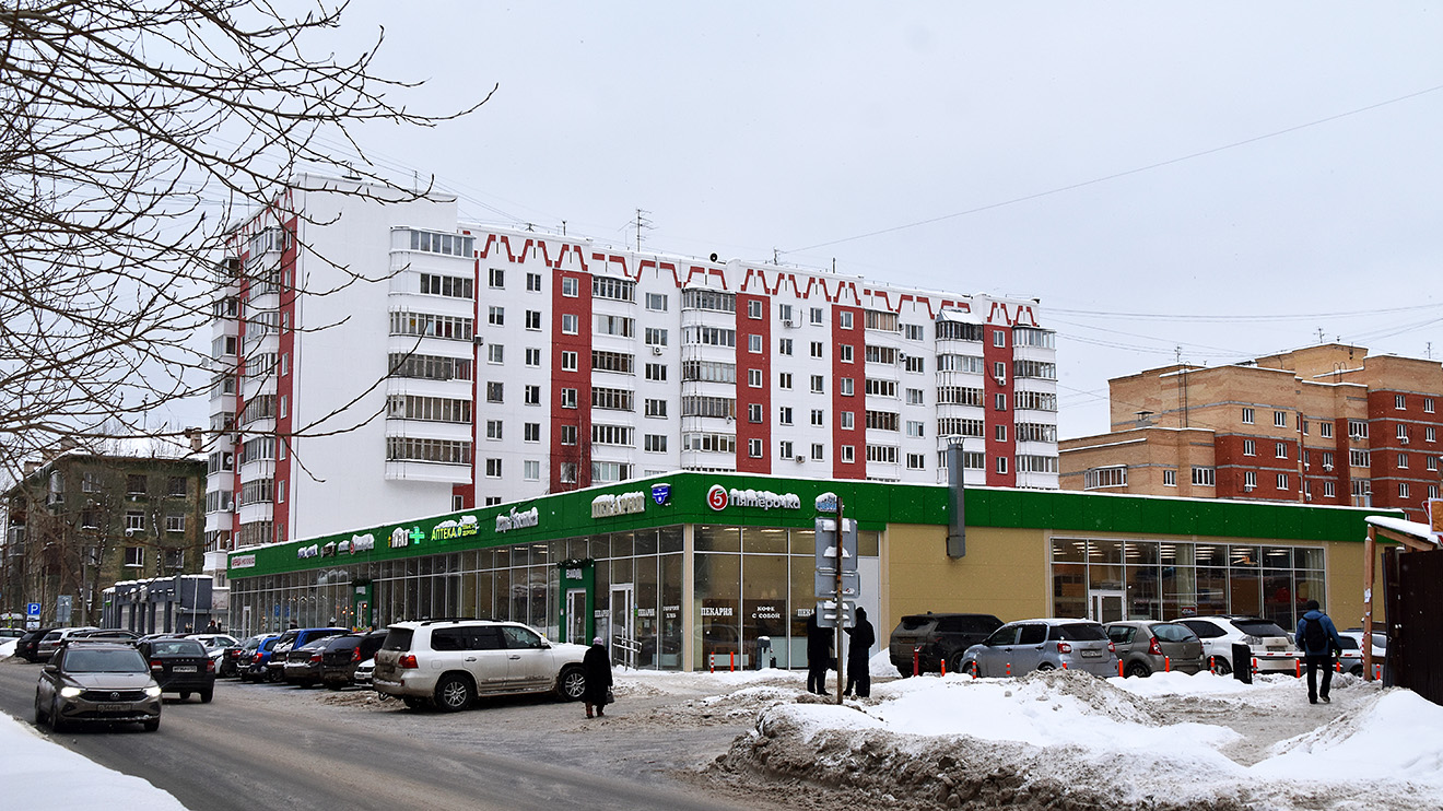 Пермь, Улица Максима Горького, 80; Улица Максима Горького, 76