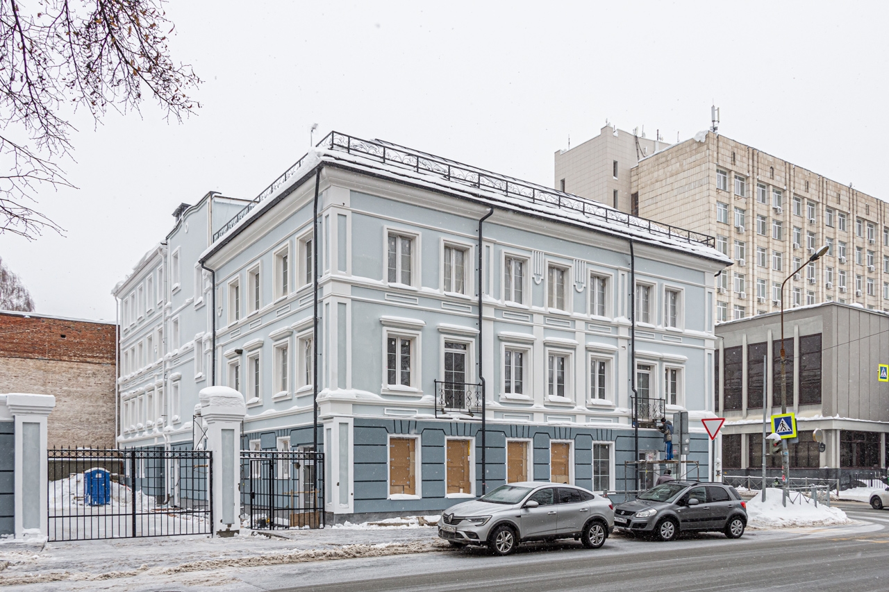 Казань, Улица Бутлерова, 39 / Улица Маяковского, 18