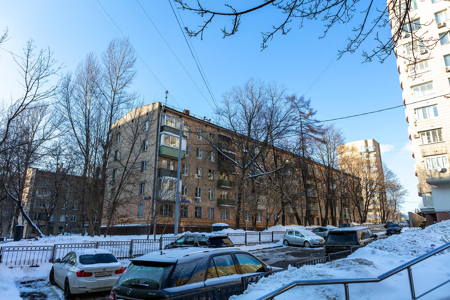 Москва, Улица Малые Каменщики, 18 корп. 1