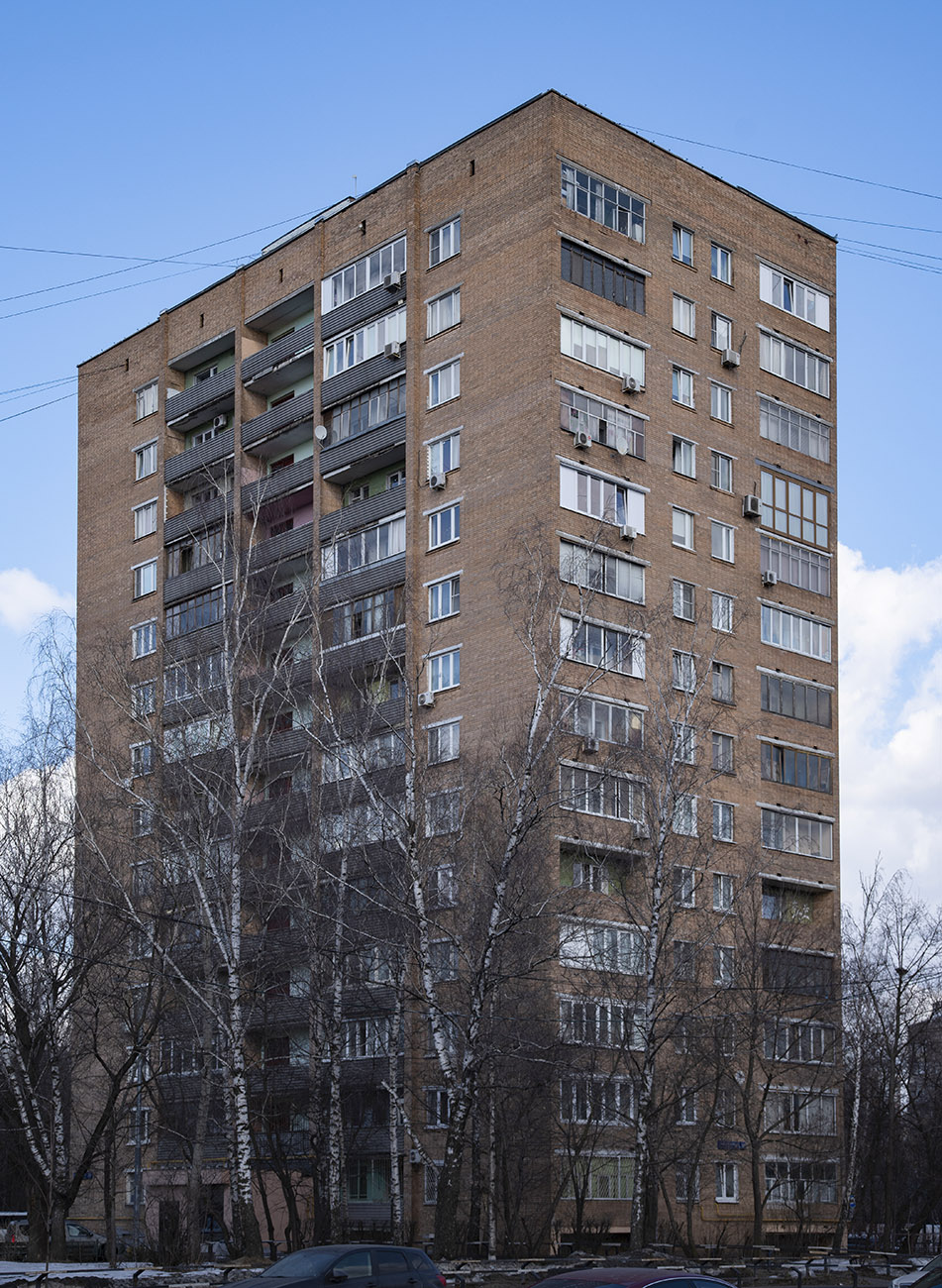 Москва, Молодогвардейская улица, 50