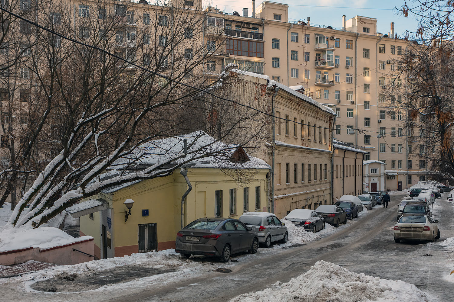 Москва, Гончарная набережная, 1 стр. 4А; Гончарная набережная, 1 стр. 4; Гончарная набережная, 3 стр. 5