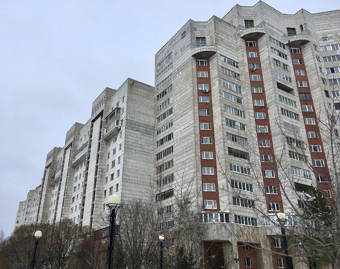 Peterburi, Морская набережная, 23 корп. 1; Капитанская улица, 5 / Морская набережная, 19