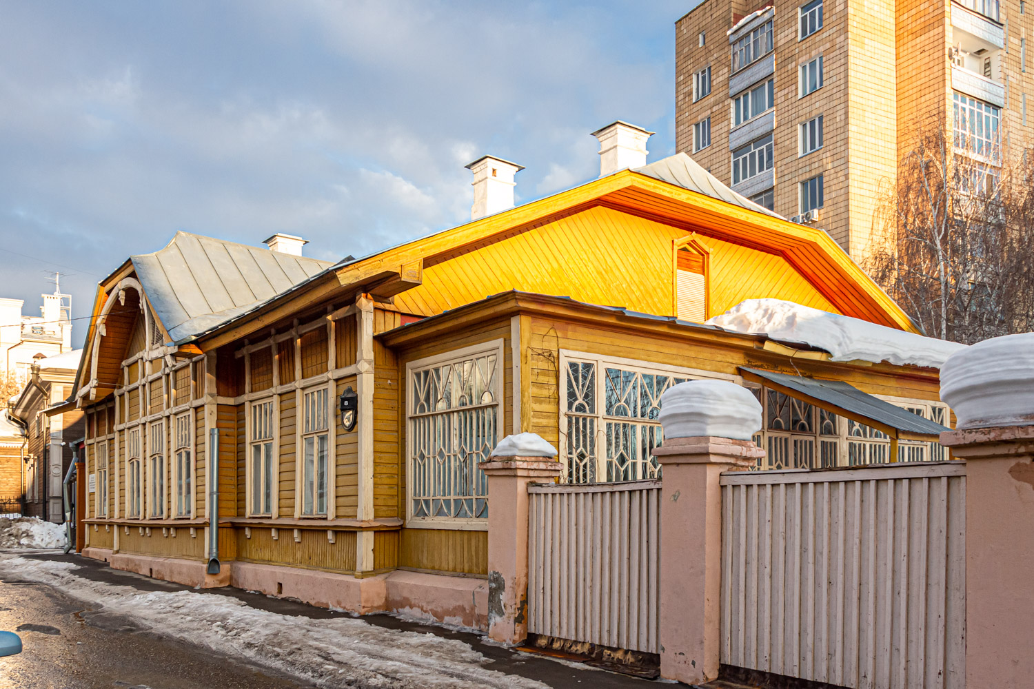 Kasan, Катановский переулок, 8