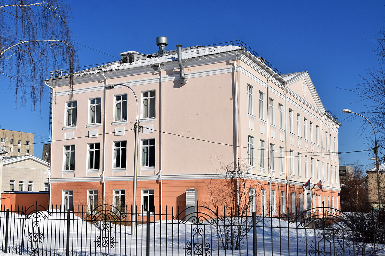 Пермь, Улица Карпинского, 86