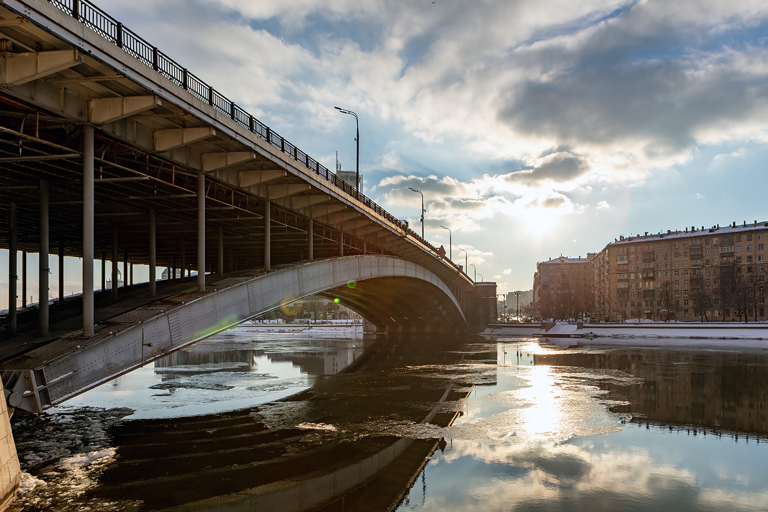 Moscow, Большой Краснохолмский мост