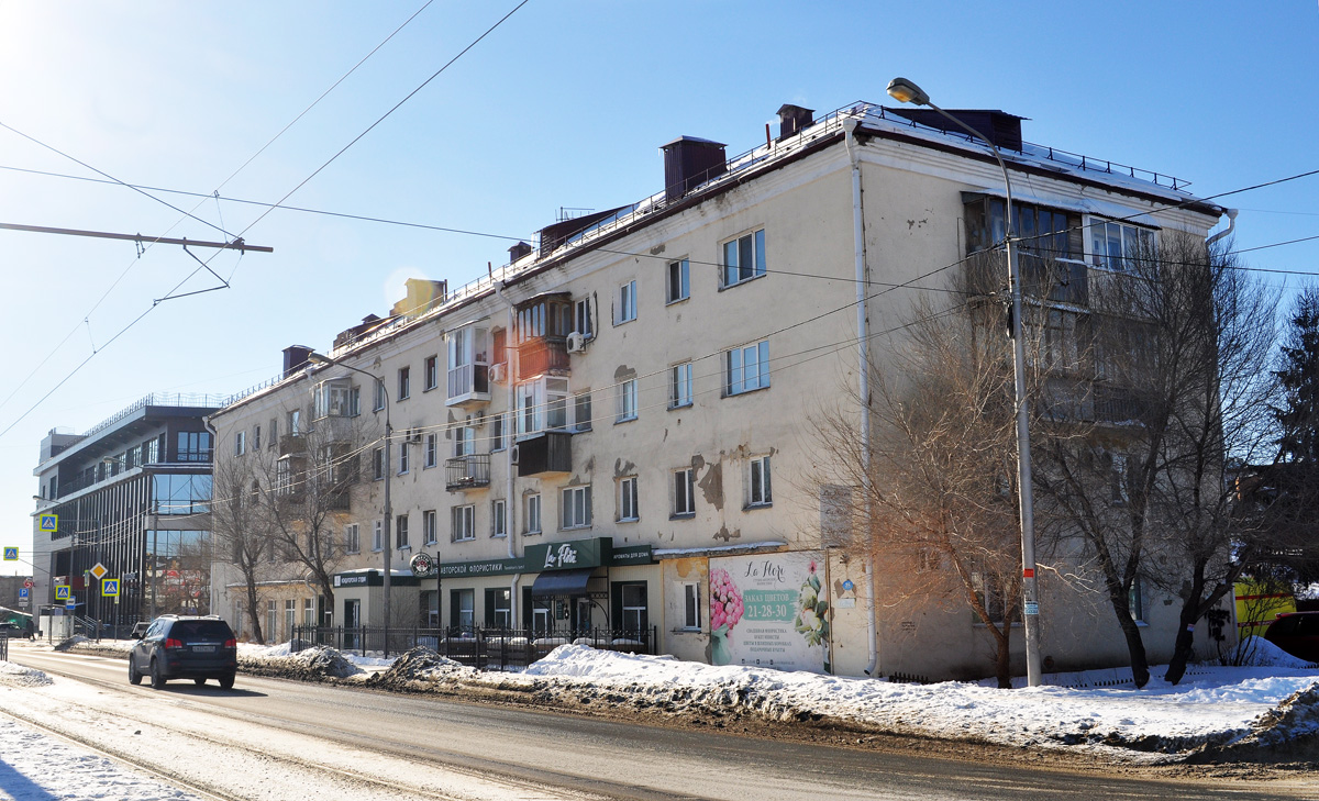 Омск, Улица Орджоникидзе, 83 корп. 1; Улица Орджоникидзе, 85