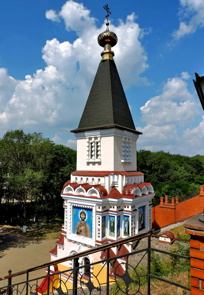 Змиевской район, прочие н.п., С. Першотравневое