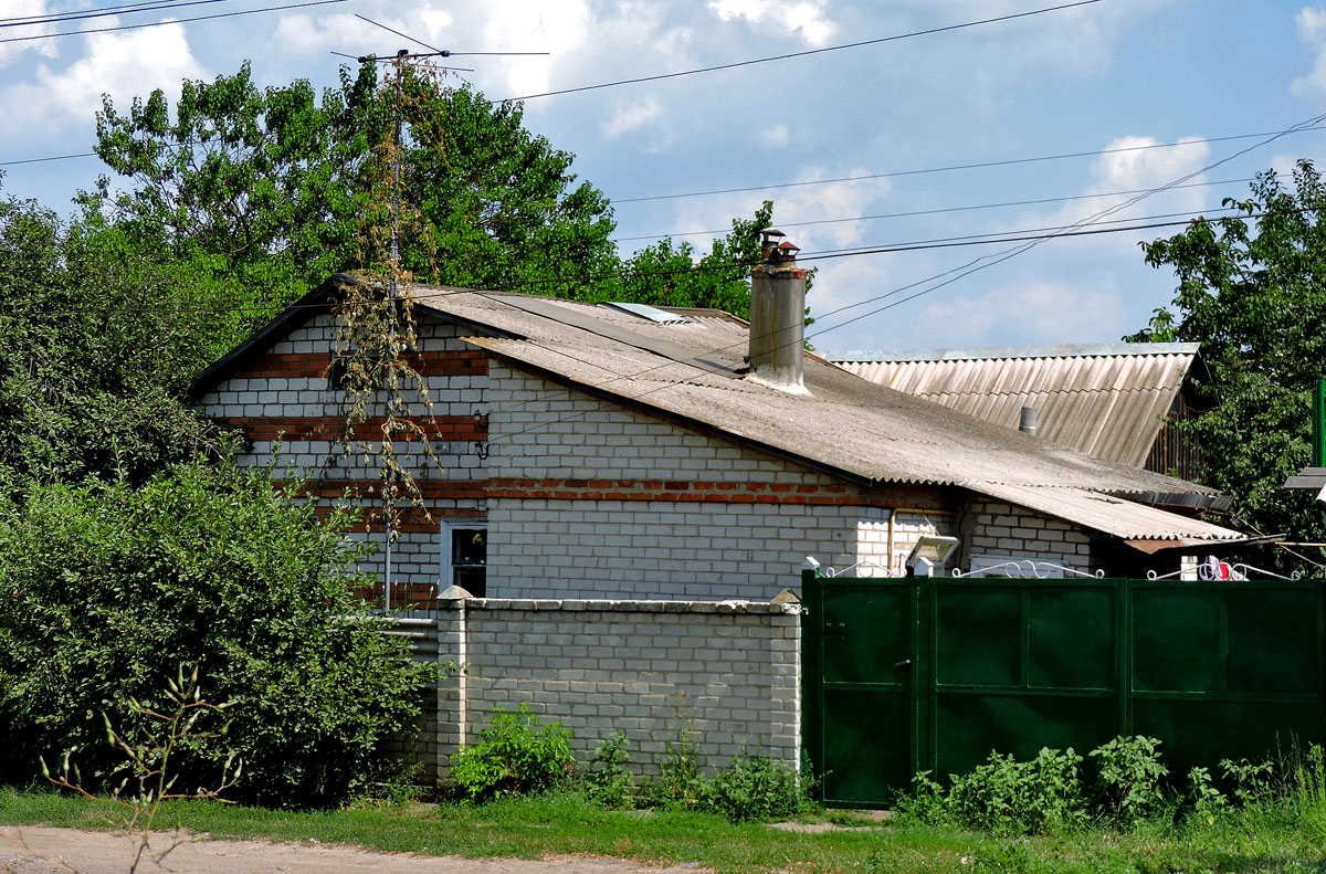 Змиевской район, прочие н.п., С. Першотравневое, Октябрьская улица, ?