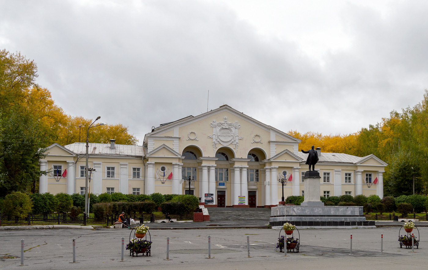Первоуральск, Динас, улица Ильича, 15А