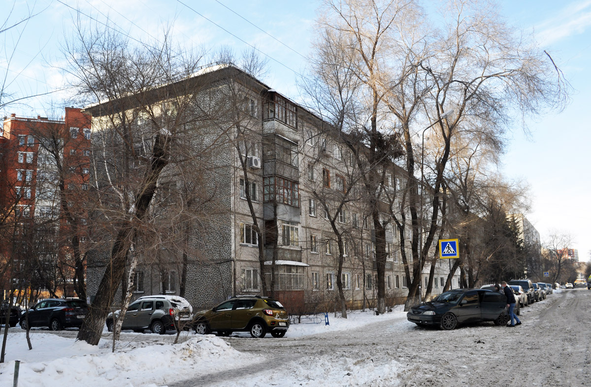 Омск, Улица Добровольского, 5