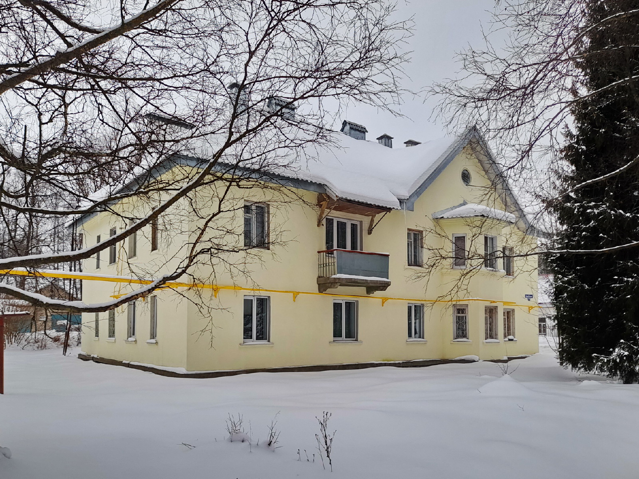 Семибратово, Улица Строителей, 5 / Улица Некрасова, 23