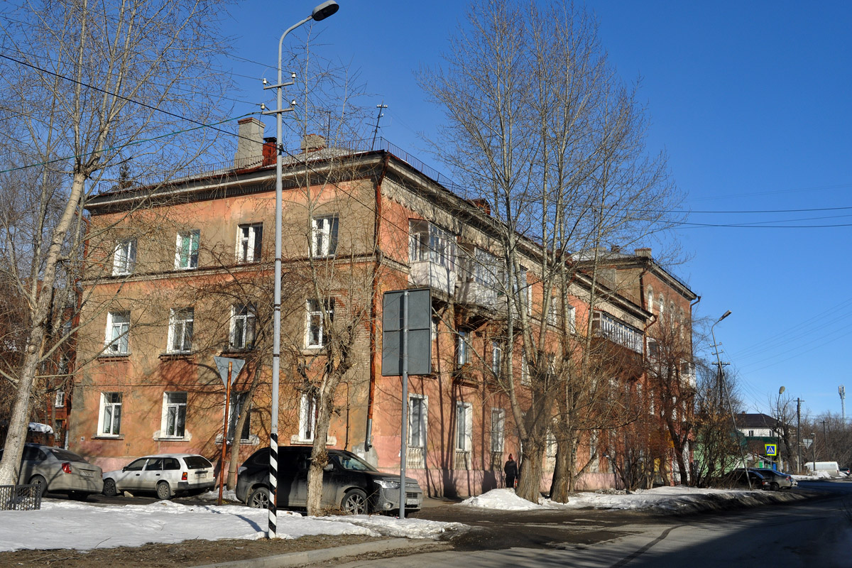 Омск, Улица Богдана Хмельницкого, 132