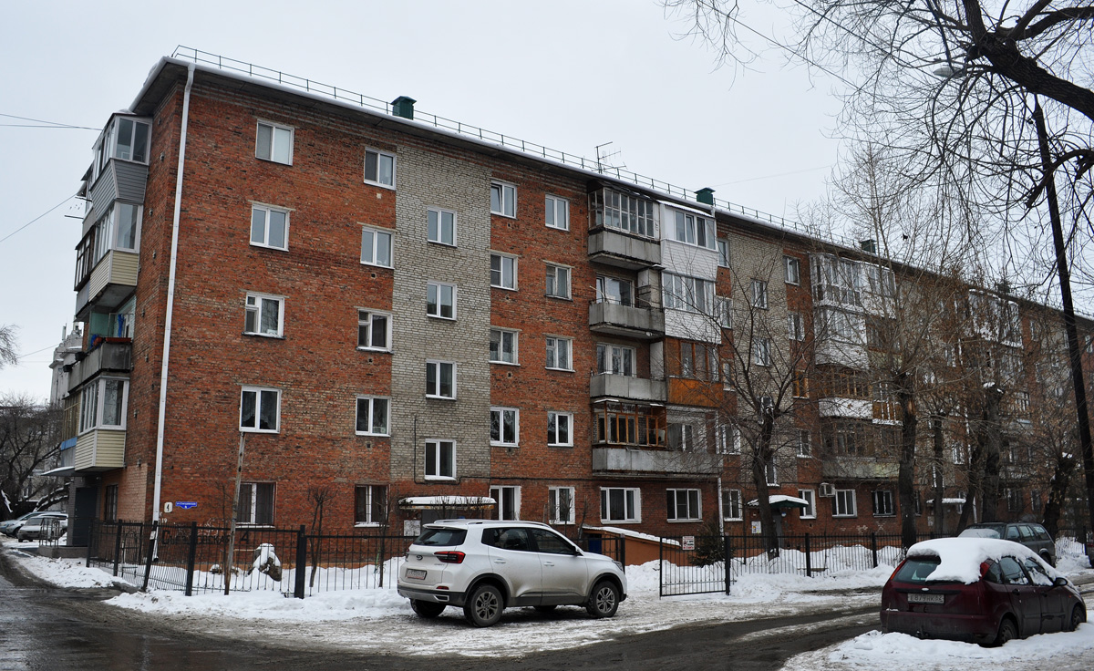 Omsk, Съездовская улица, 4