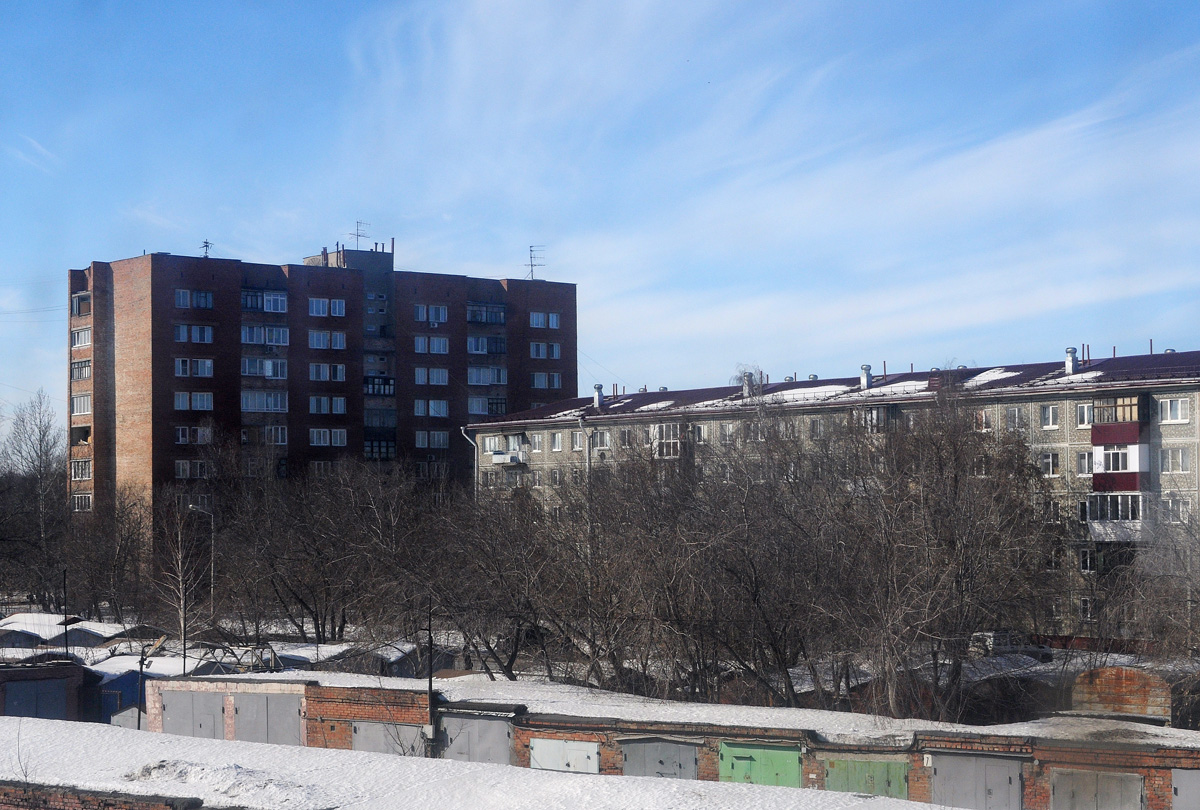 Omsk, Улица Кучерявенко, 7; Улица Калинина, 10