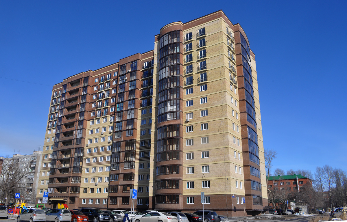 Omsk, Улица Успенского, 31Б; Улица Успенского, 31В