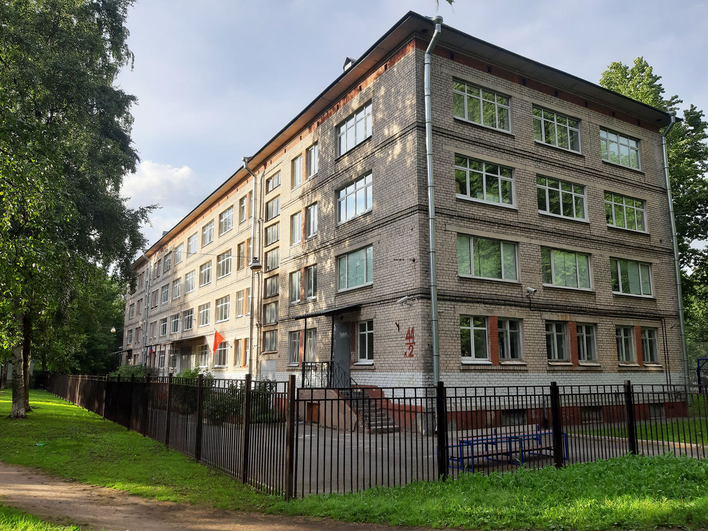 Санкт-Петербург, Новочеркасский проспект, 44 корп. 2
